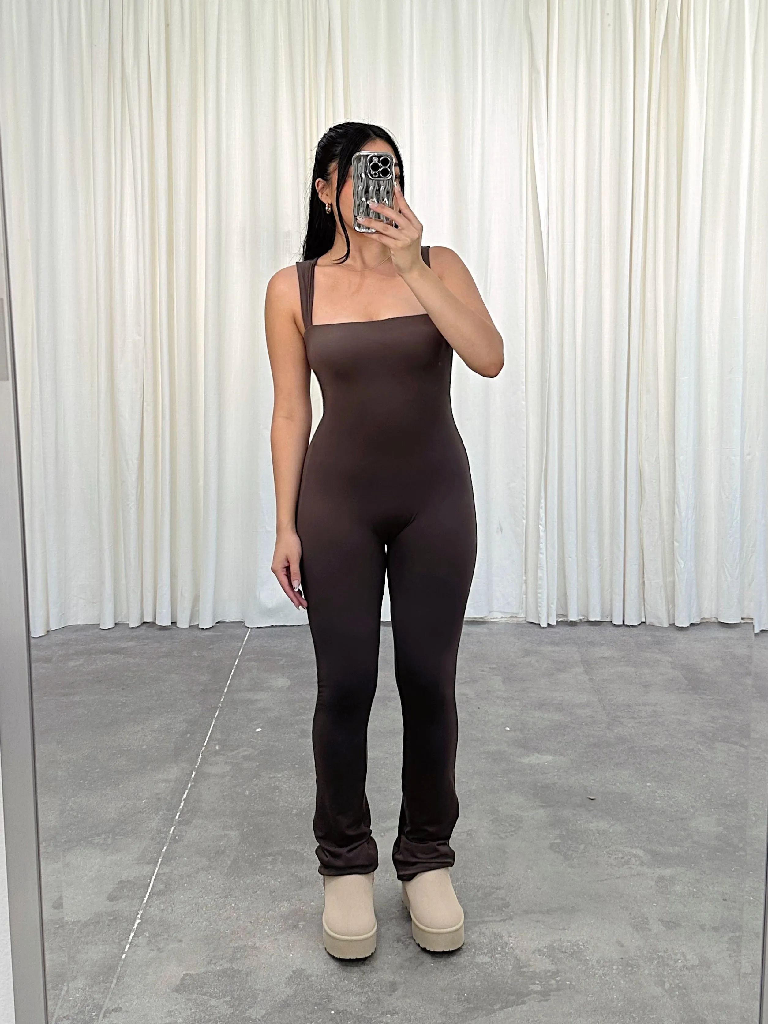 amelia jumpsuit (DARK CHOCOLATE)