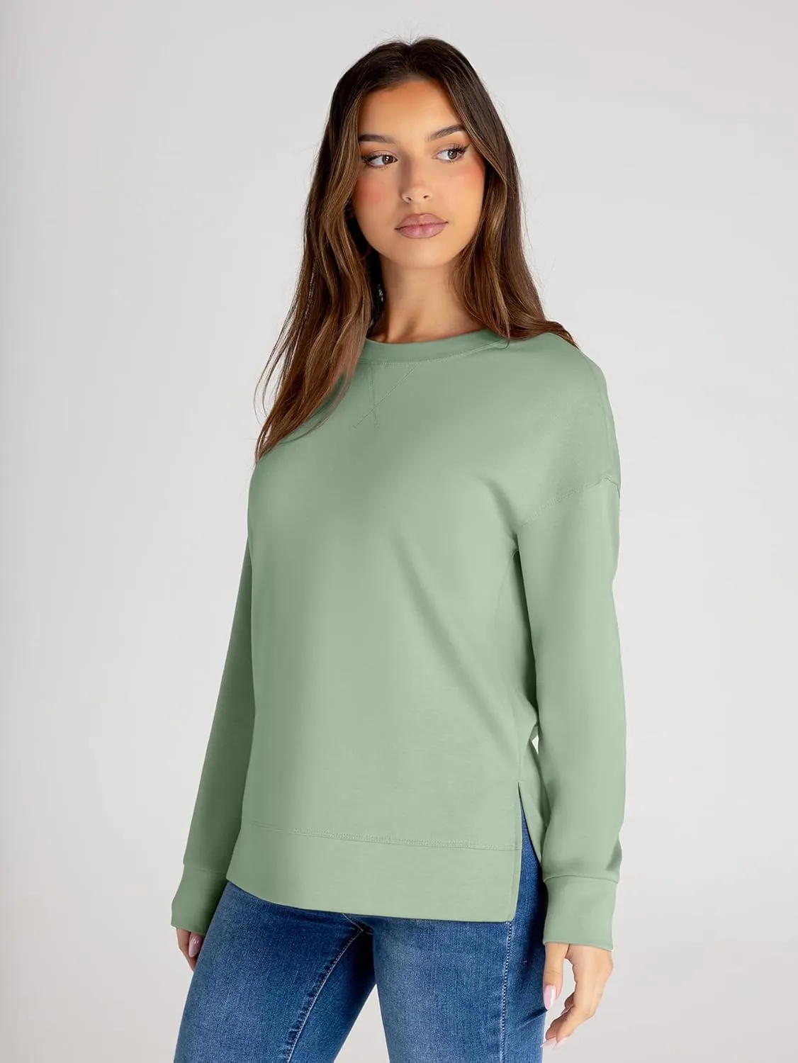 Glamaker Women's Long Sleeve Crewneck Sweatshirt Air Essentials Soft Loose Pullover Sweatshirts