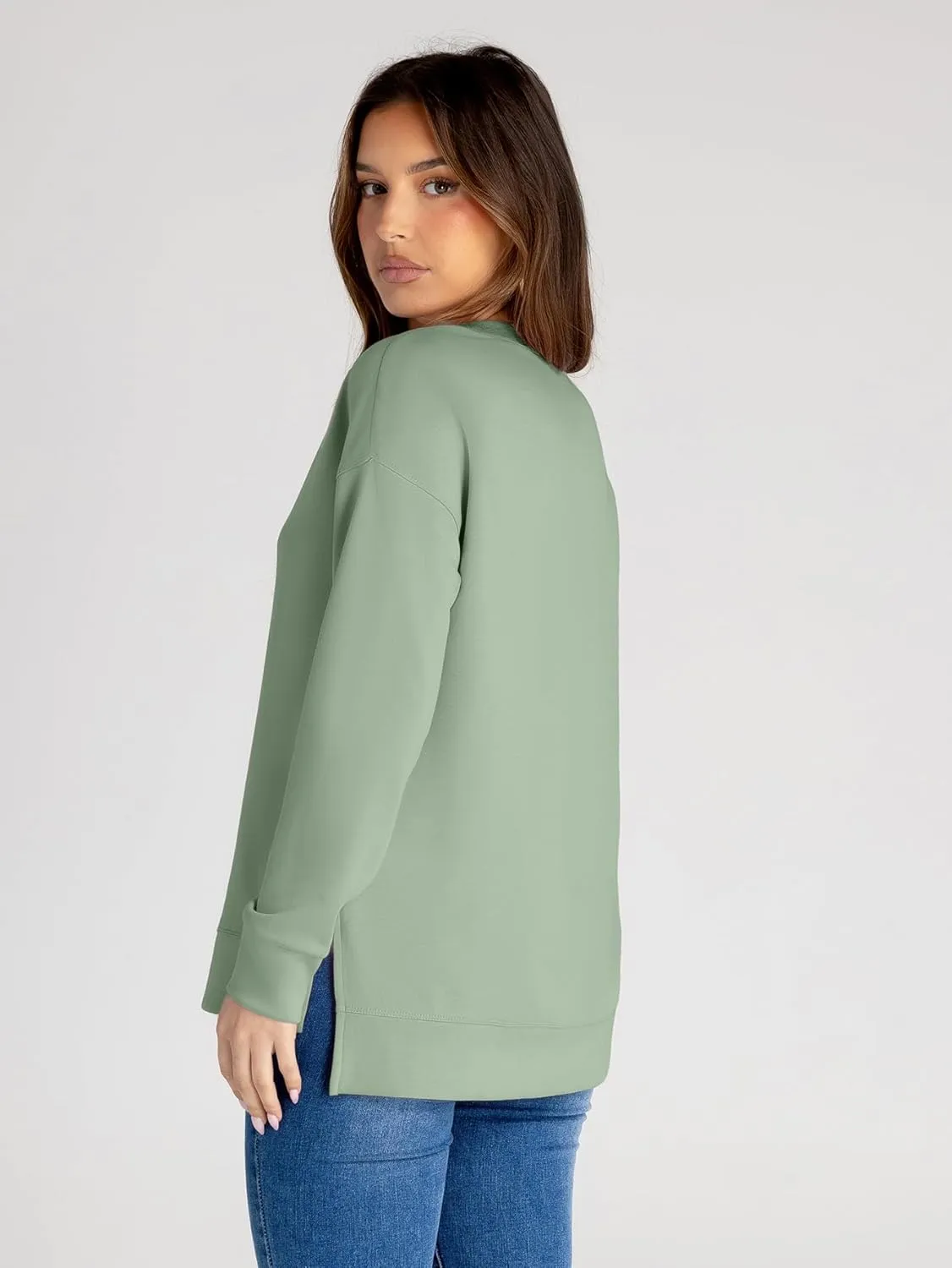 Glamaker Women's Long Sleeve Crewneck Sweatshirt Air Essentials Soft Loose Pullover Sweatshirts