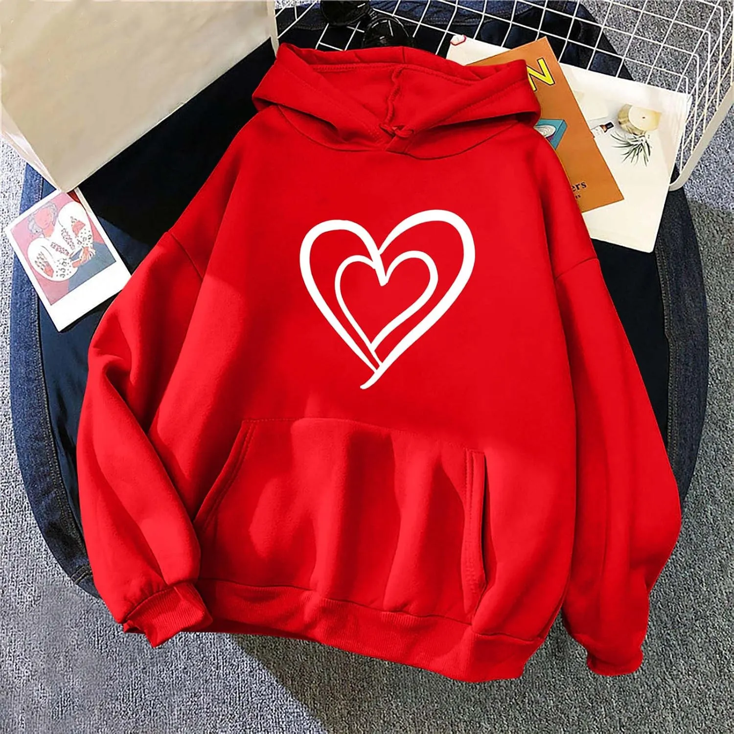 Heart Hoodies Women Graphic Sweatshirts Long Sleeve Pullover Sweater Oversized Tops Trendy Valentine's Day Outfits