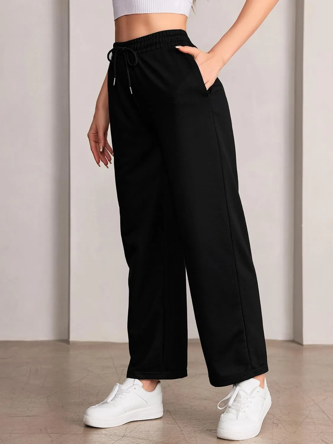 Verdusa Women's Drawstring Elastic Waist Straight Leg Sweatpants Joggers